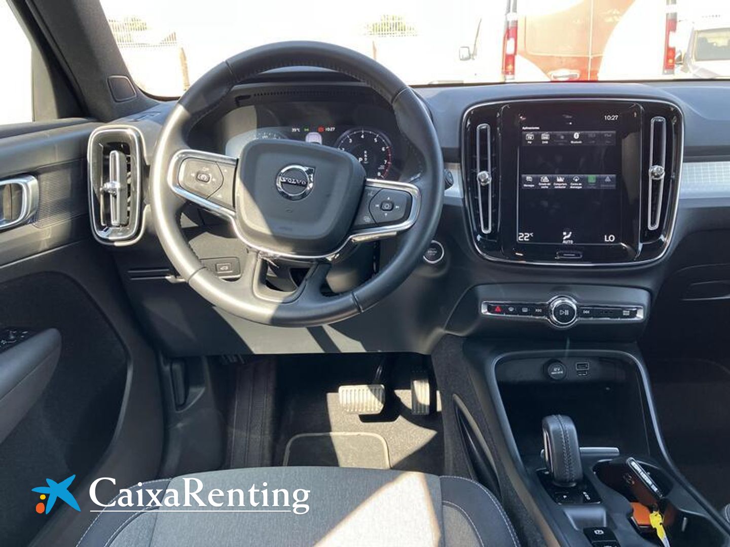 Volvo XC40 T2 Momentum Pro Auto 95 kW (129 CV)