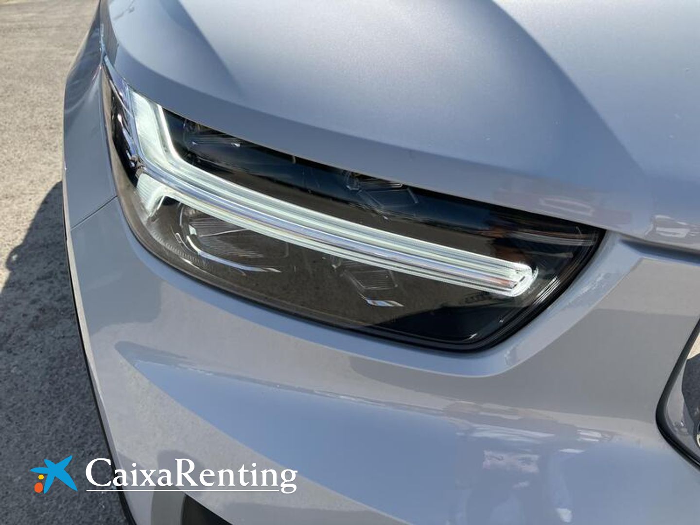 Volvo XC40 T2 Momentum Pro Auto 95 kW (129 CV)