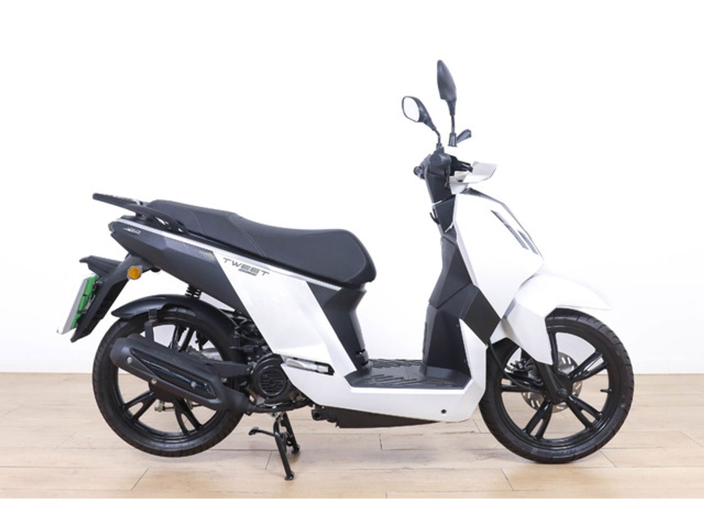 Peugeot Tweet 50 Blanco Motorcycle