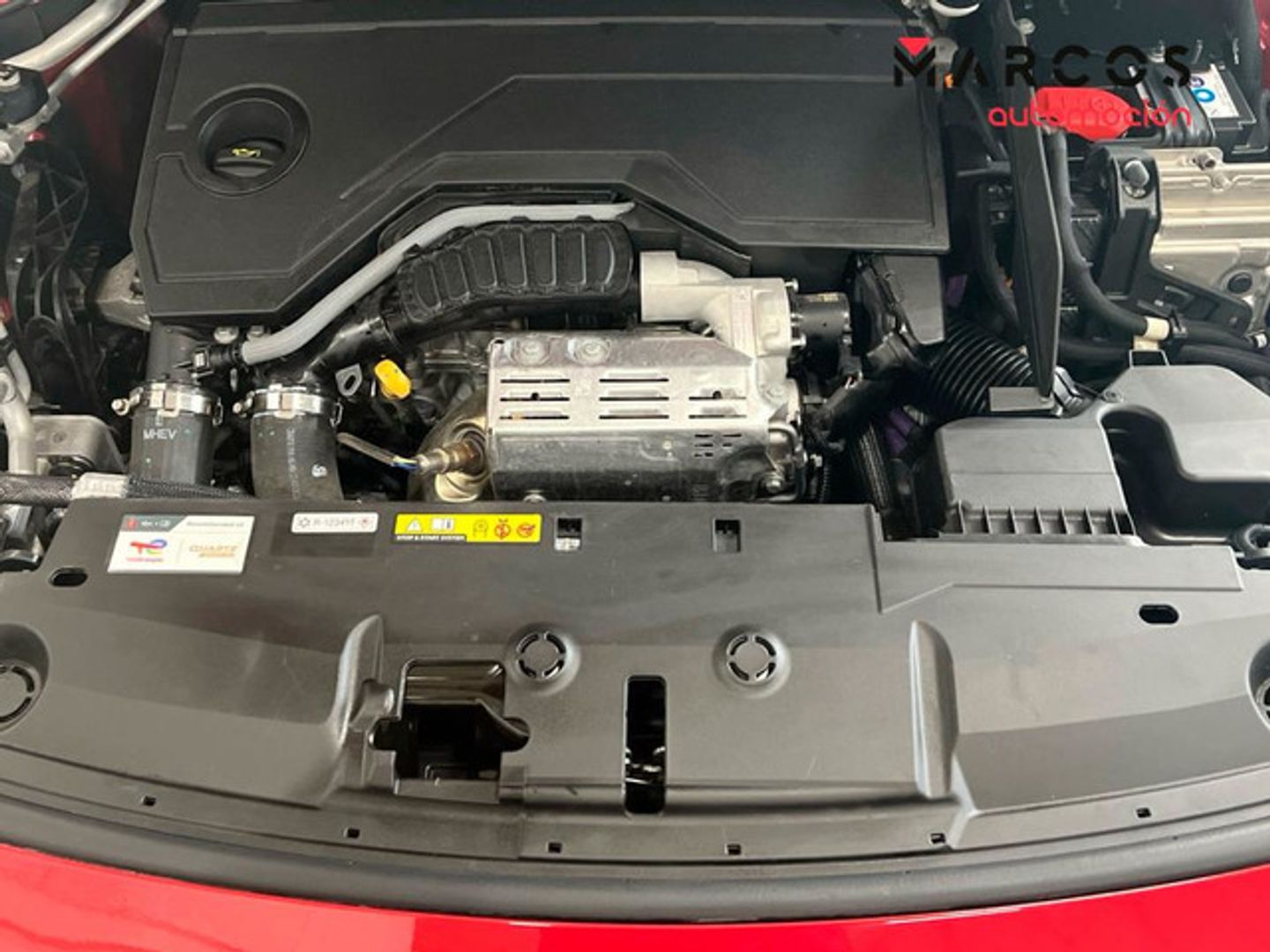Peugeot 408 Allure Hybrid eDCS6 100 kW (136 CV)