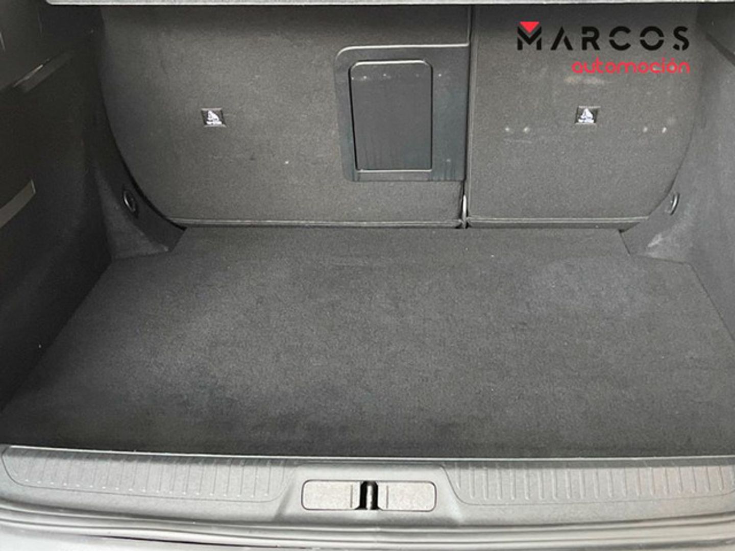 Peugeot 408 Allure Hybrid eDCS6 100 kW (136 CV)