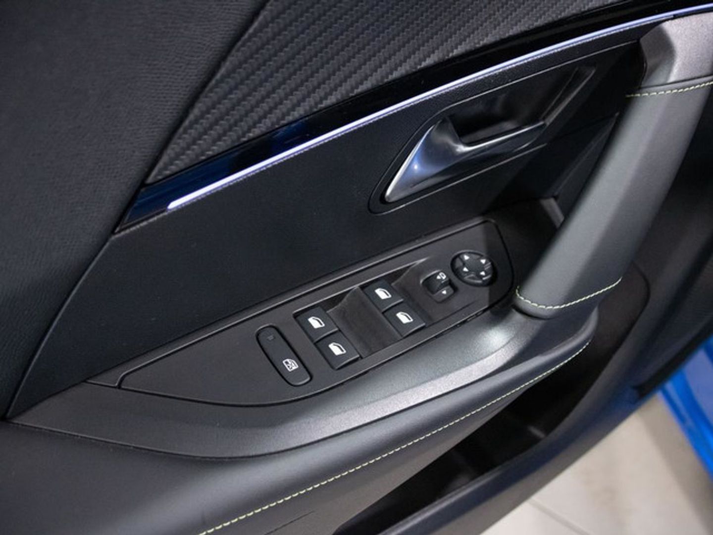 Peugeot 2008 PureTech 130 S&S GT 96 kW (130 CV)