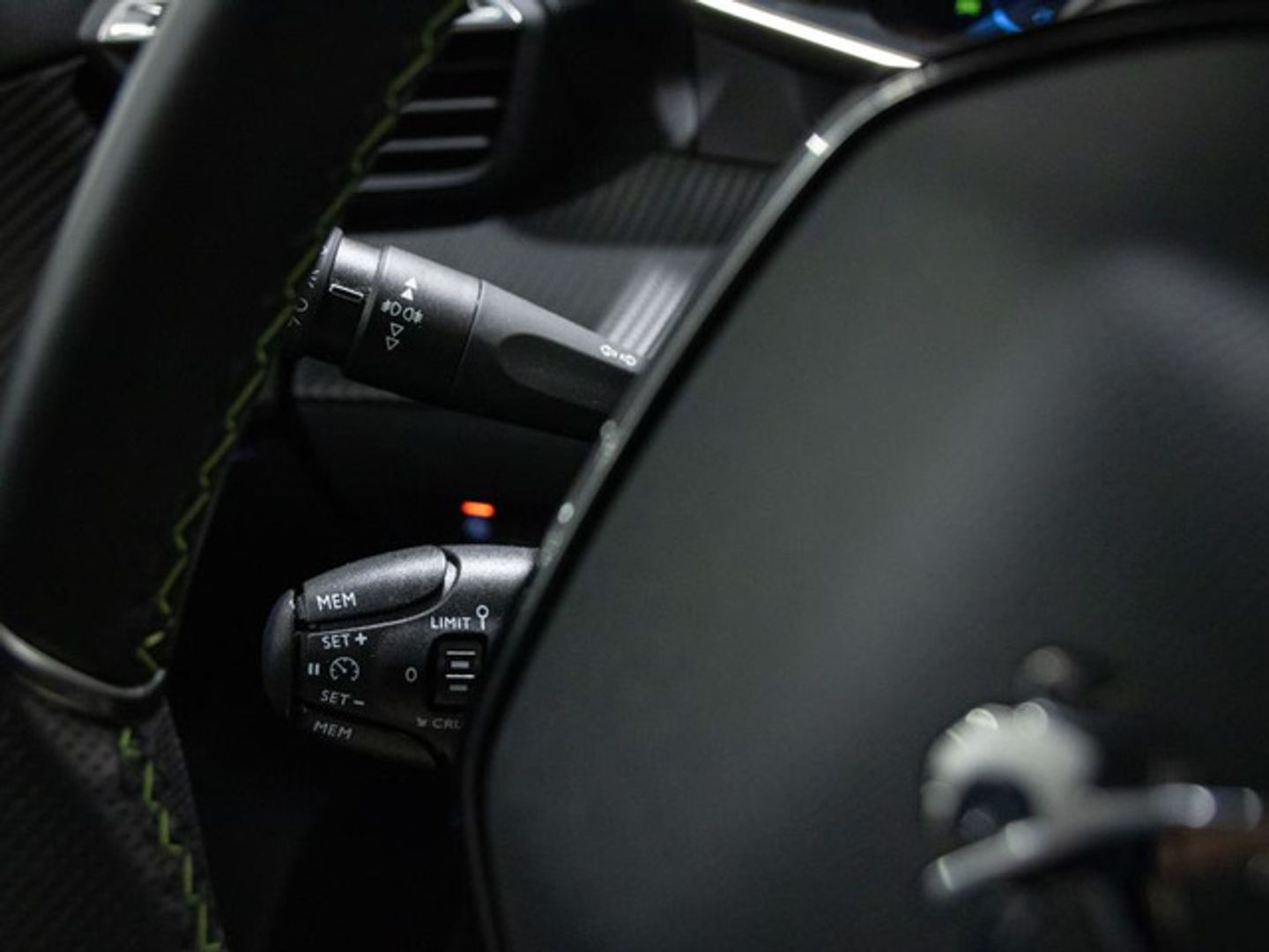 Peugeot 2008 PureTech 130 S&S GT 96 kW (130 CV)