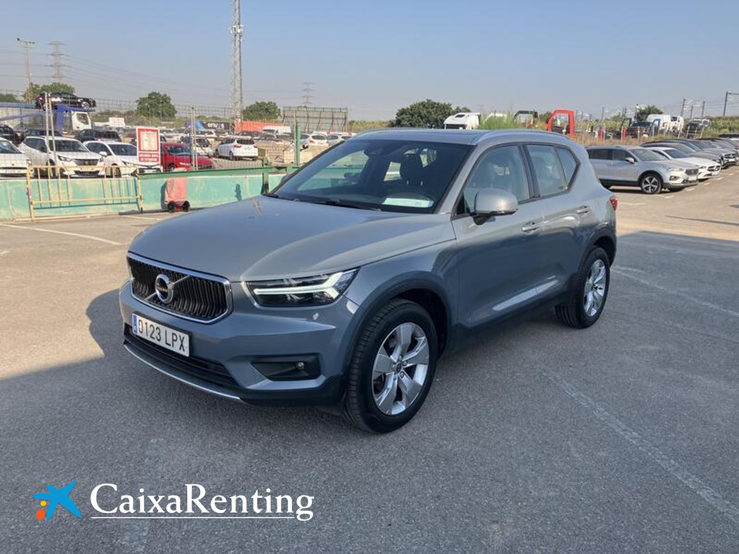 Volvo XC40 T2 Momentum Pro Auto 95 kW (129 CV) Gris SUV