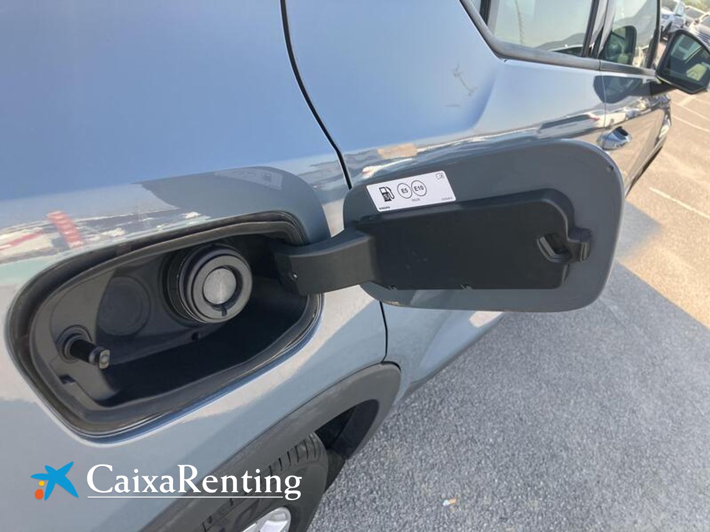 Volvo XC40 T2 Momentum Pro Auto 95 kW (129 CV)