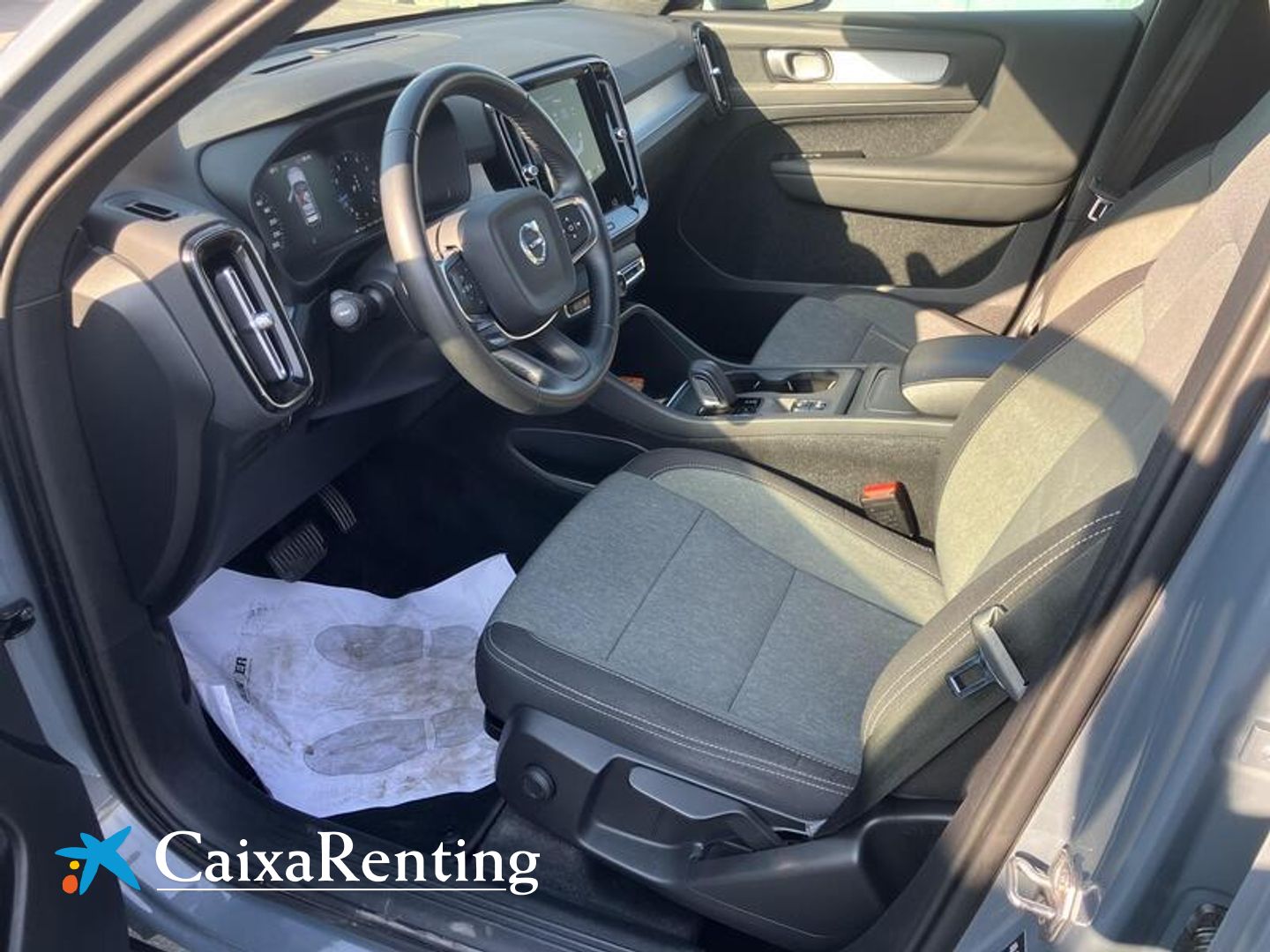 Volvo XC40 T2 Momentum Pro Auto 95 kW (129 CV)