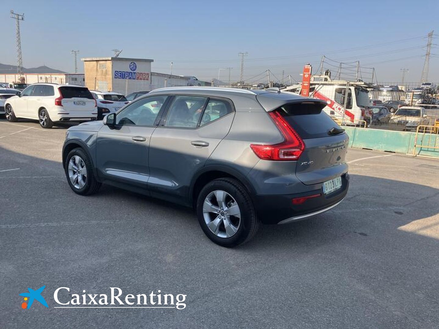 Volvo XC40 T2 Momentum Pro Auto 95 kW (129 CV)