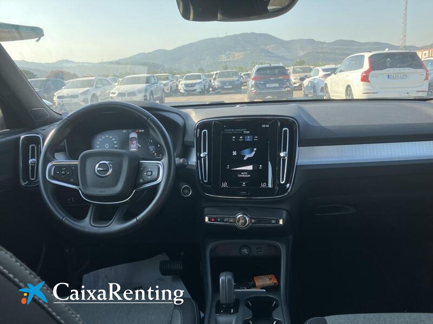 Volvo XC40 T2 Momentum Pro Auto 95 kW (129 CV)