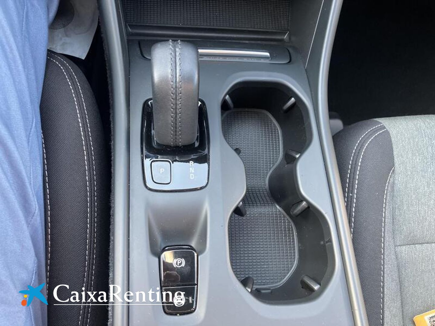 Volvo XC40 T2 Momentum Pro Auto 95 kW (129 CV)