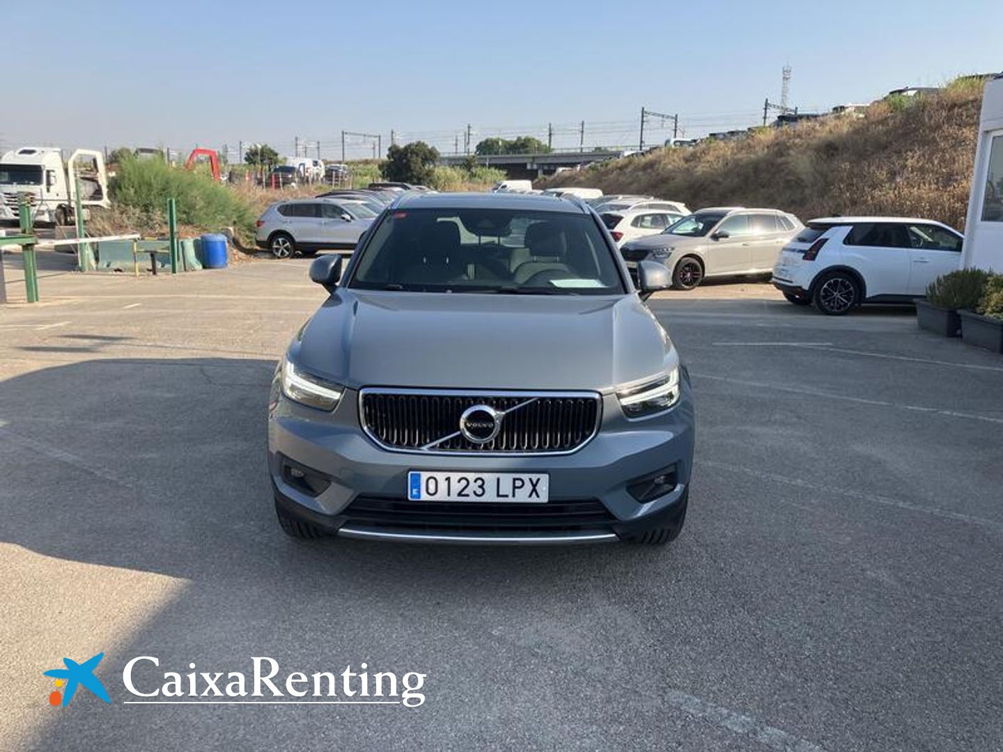 Volvo XC40 T2 Momentum Pro Auto 95 kW (129 CV)