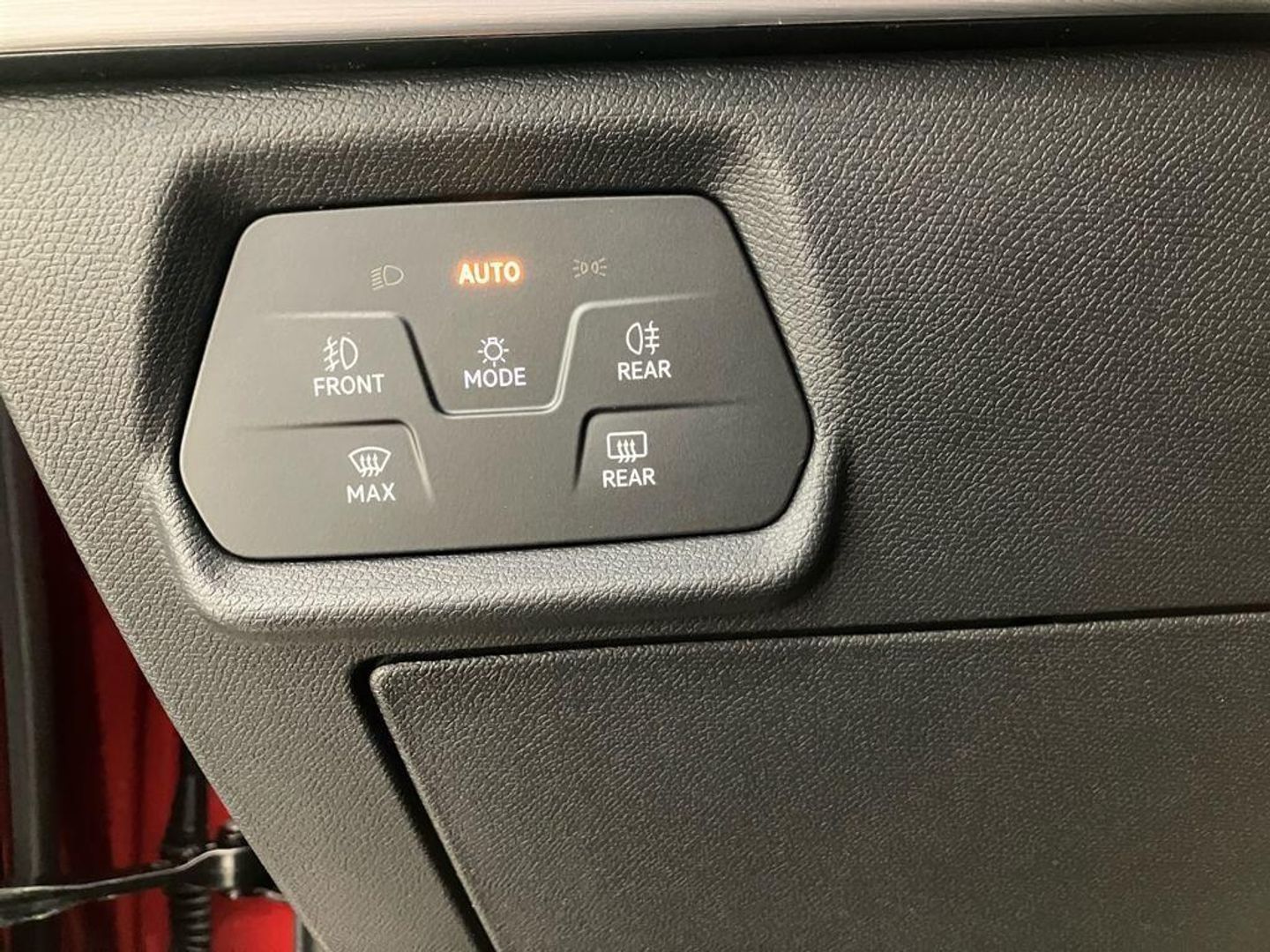 SEAT León 1.5 eTSI S&S FR Go L DSG 110 kW (150 CV)