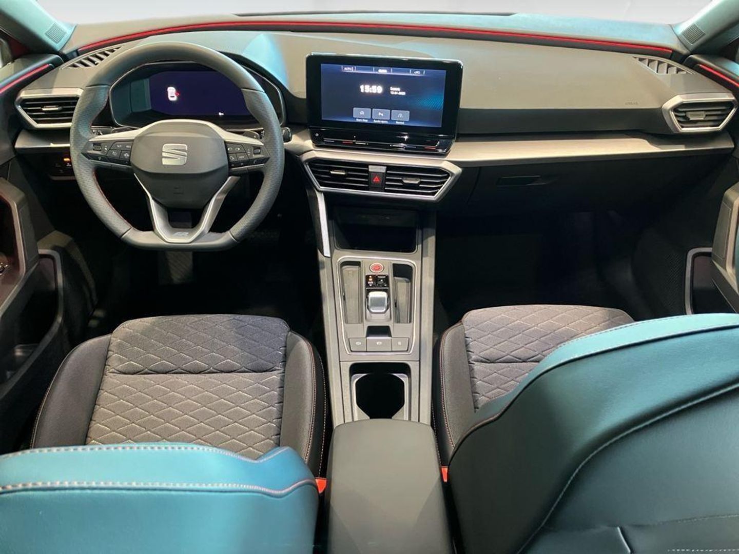 SEAT León 1.5 eTSI S&S FR Go L DSG 110 kW (150 CV)