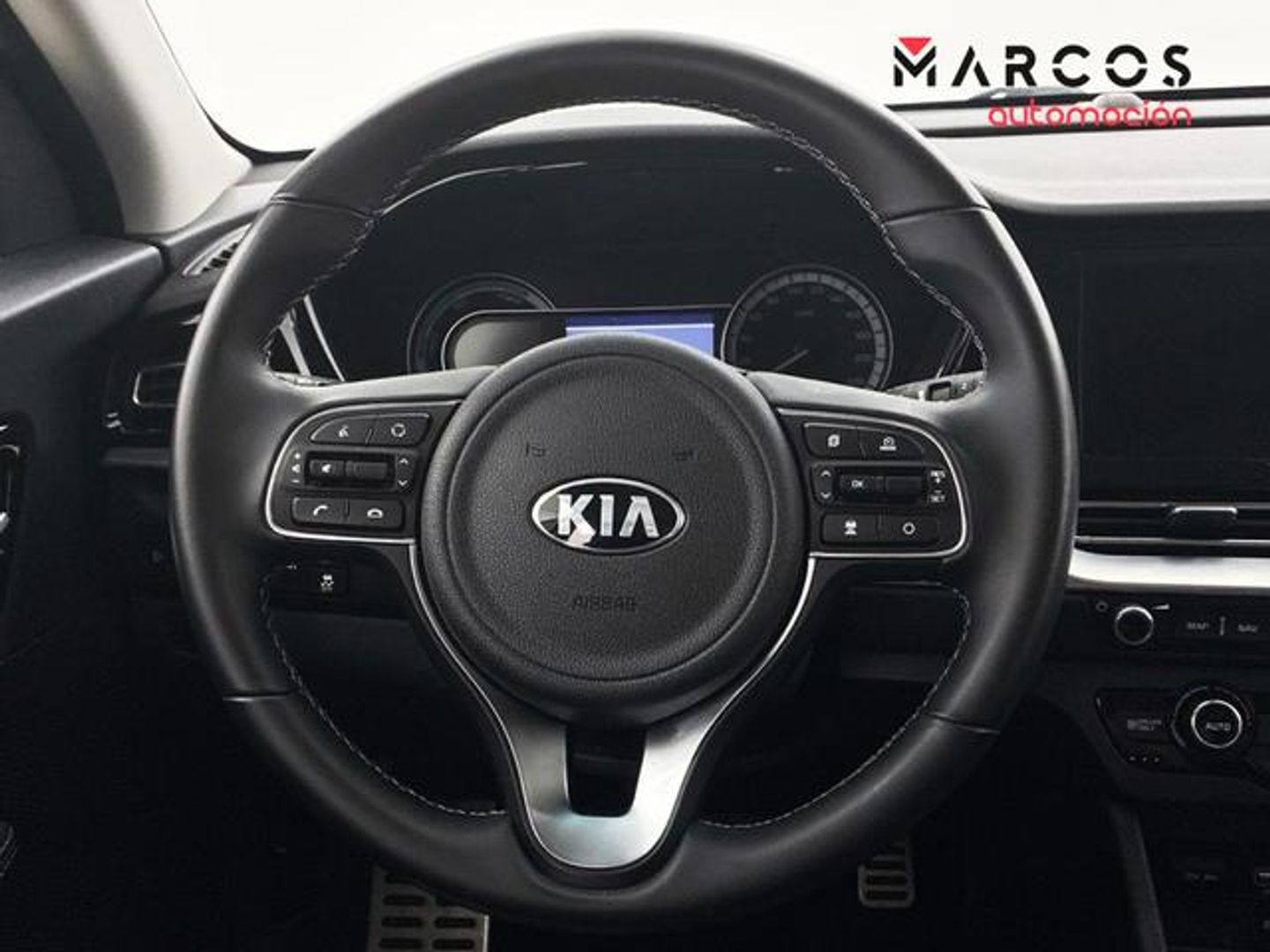 Kia Niro 1.6 GDi HEV Emotion 104 kW (141 CV)