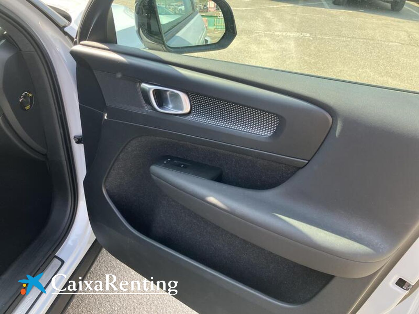 Volvo XC40 T3 R-Design Auto 120 kW (163 CV)