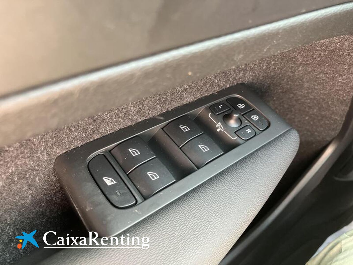 Volvo XC40 T3 R-Design Auto 120 kW (163 CV)