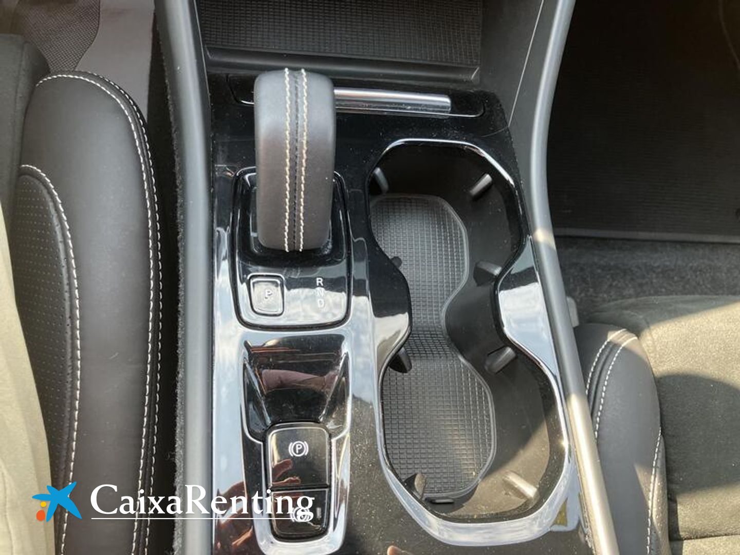 Volvo XC40 T3 R-Design Auto 120 kW (163 CV)