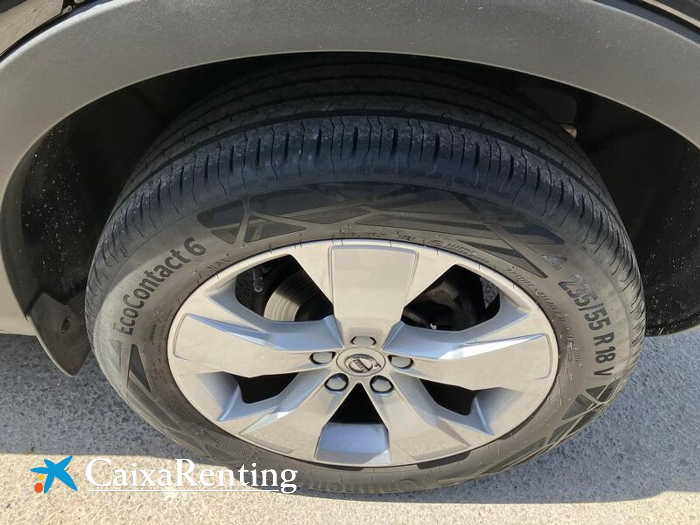 Volvo XC40 T2 Momentum Pro Auto 95 kW (129 CV)