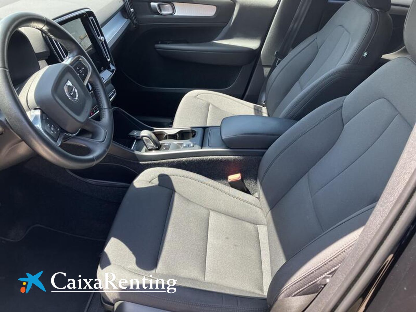 Volvo XC40 T2 Momentum Pro Auto 95 kW (129 CV)