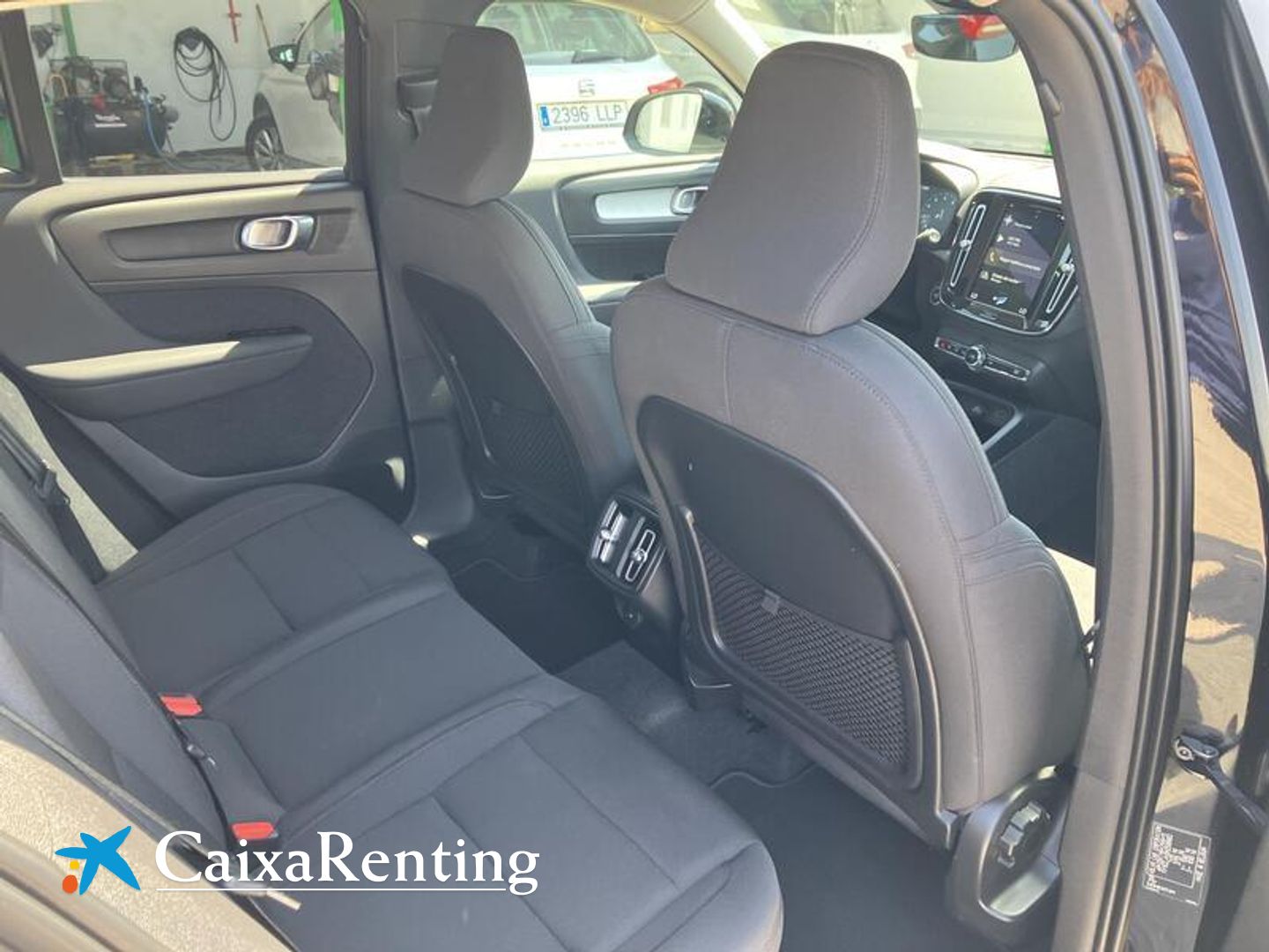 Volvo XC40 T2 Momentum Pro Auto 95 kW (129 CV)