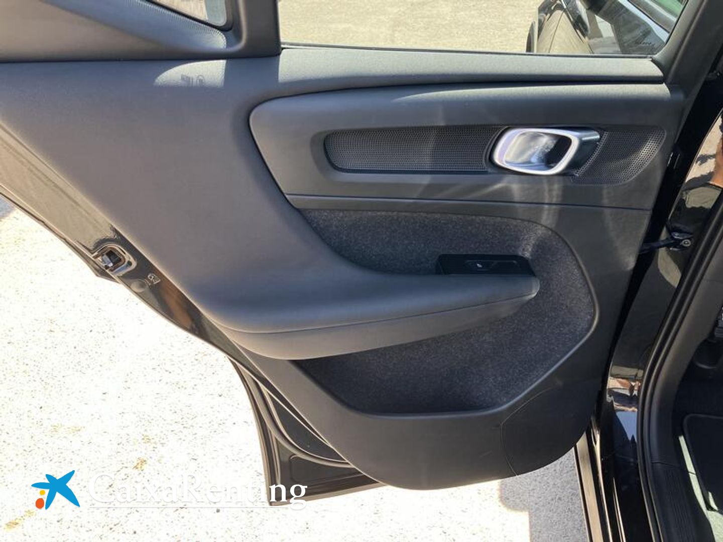 Volvo XC40 T2 Momentum Pro Auto 95 kW (129 CV)