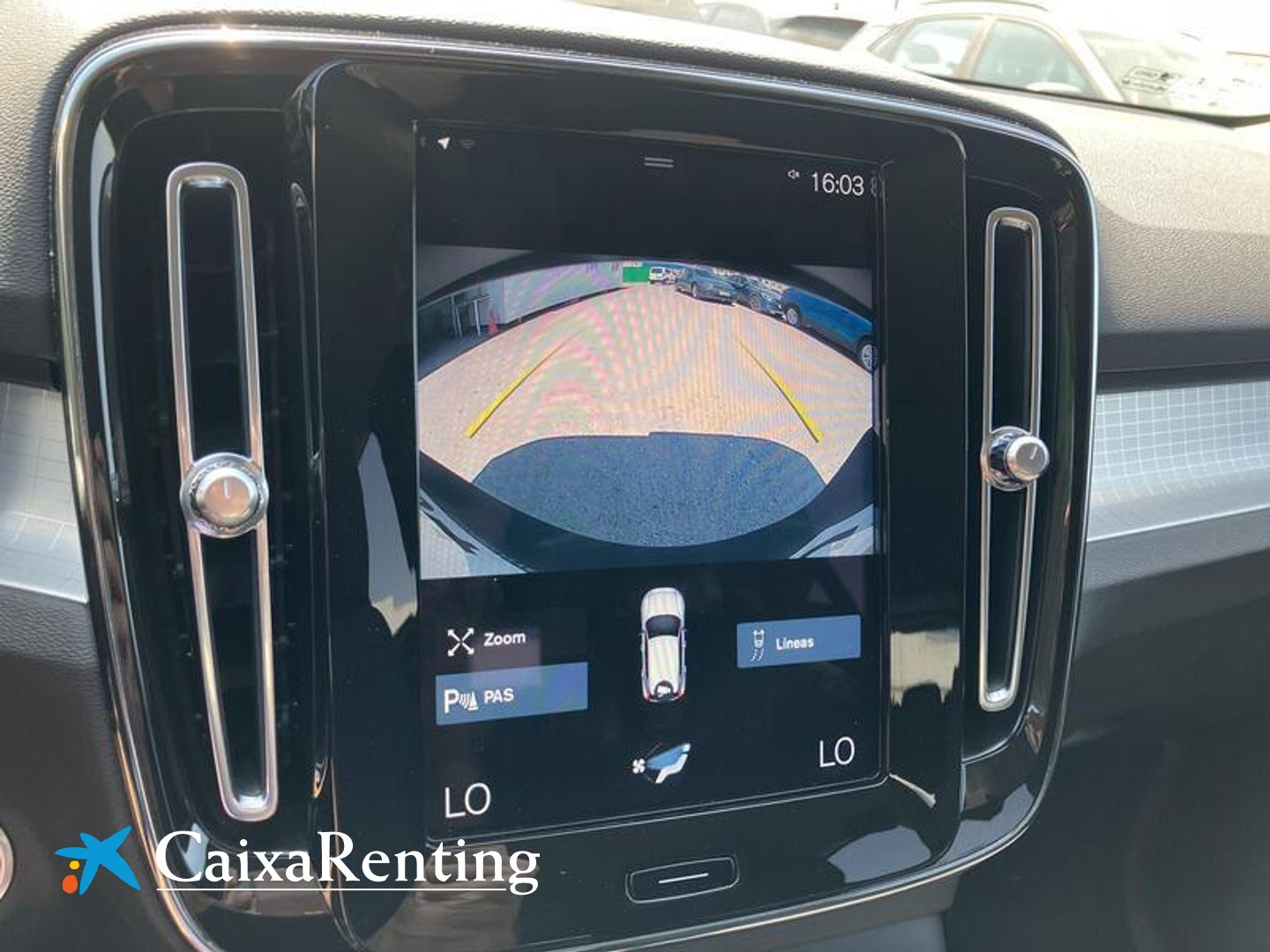 Volvo XC40 T2 Momentum Pro Auto 95 kW (129 CV)