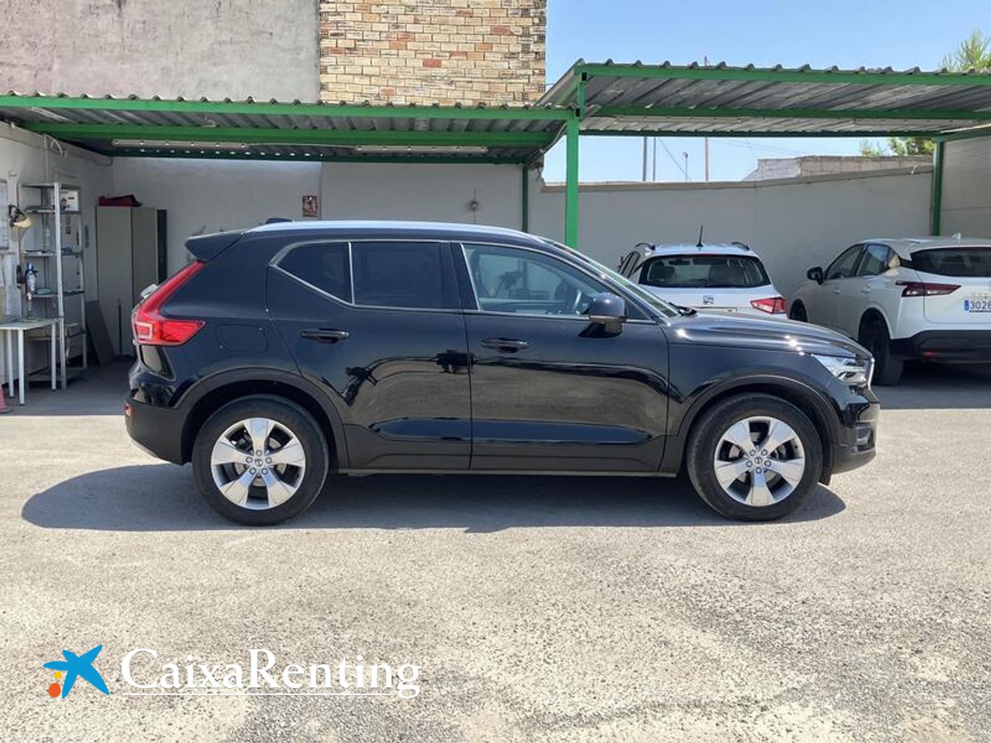 Volvo XC40 T2 Momentum Pro Auto 95 kW (129 CV)