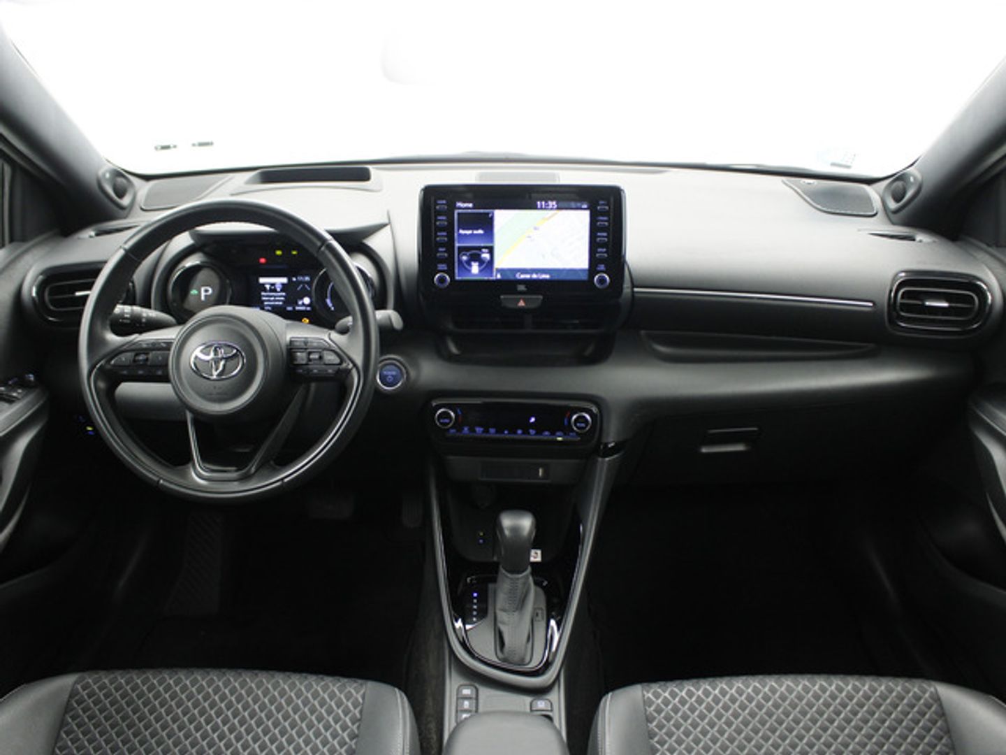 Toyota Yaris 1.5 120H Style Plus 85 kW (116 CV)