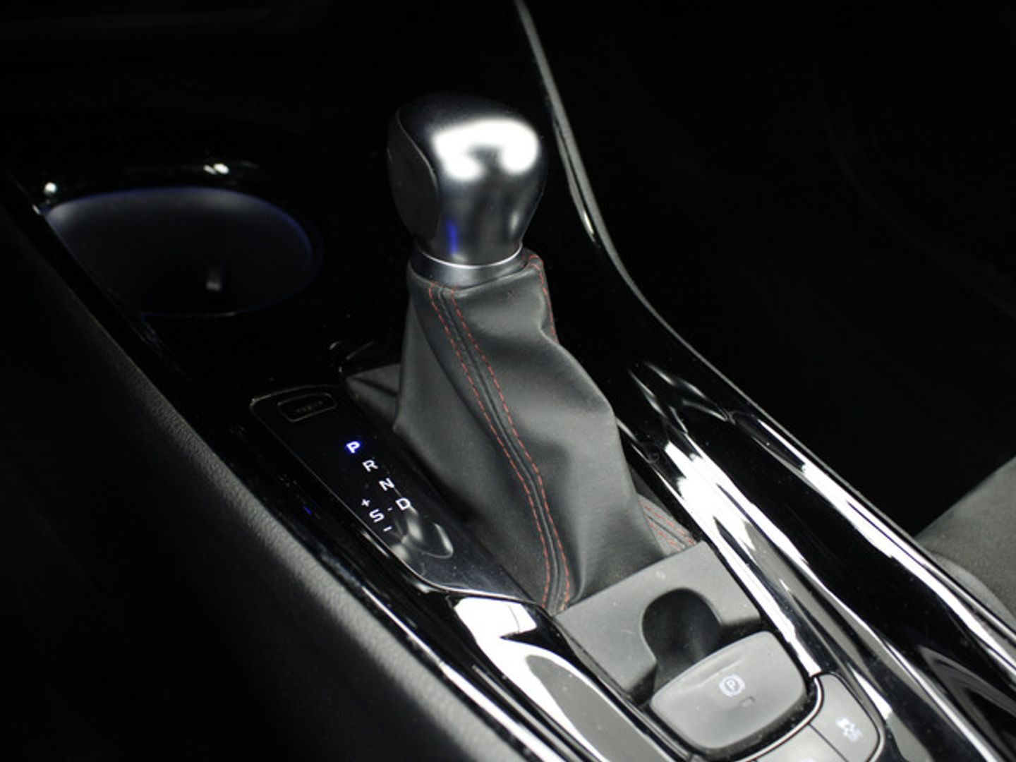 Toyota C-HR 180H GR Sport 135 kW (184 CV)