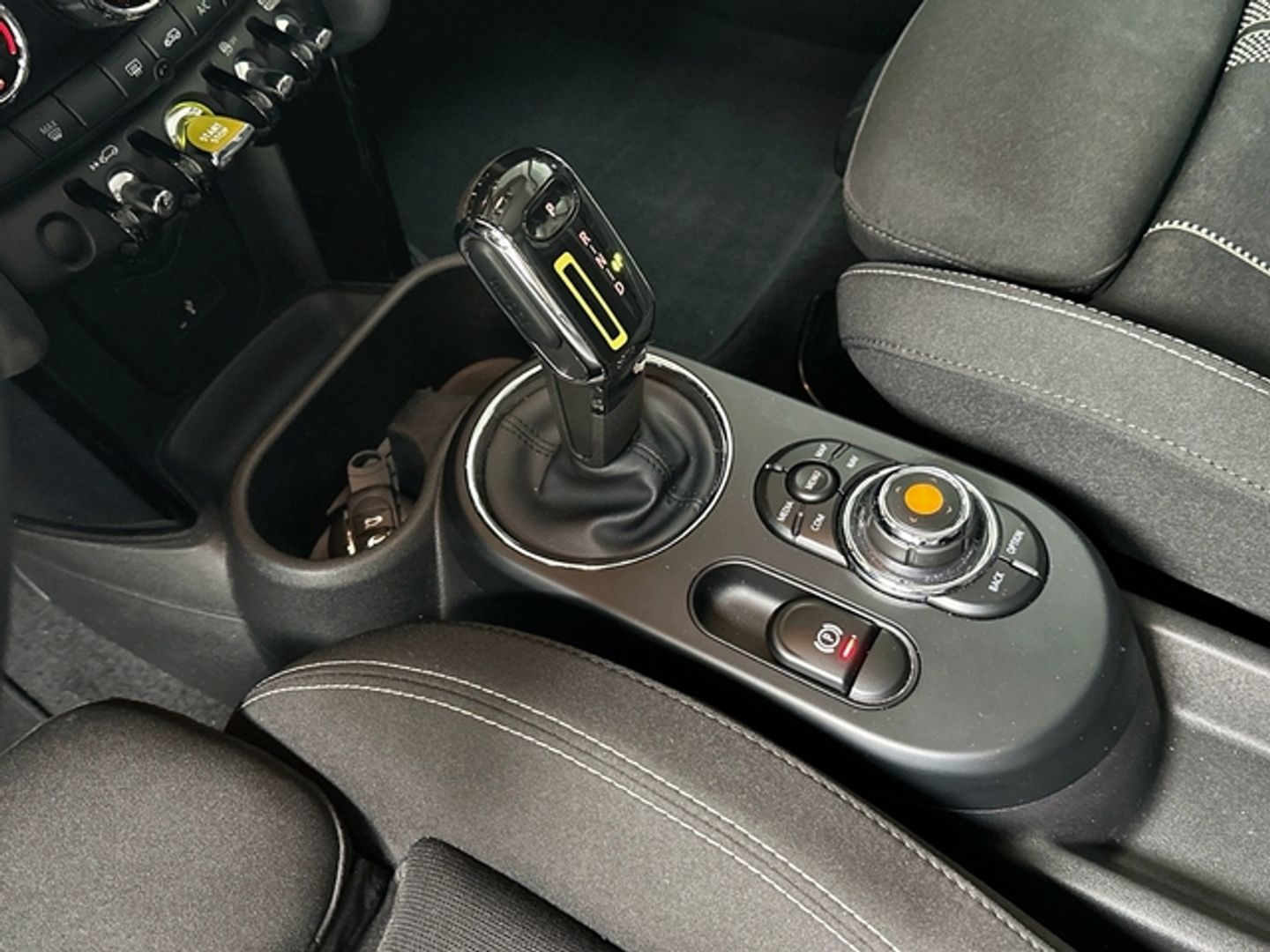 MINI MINI 3 Puertas Cooper SE 135 kW (184 CV)