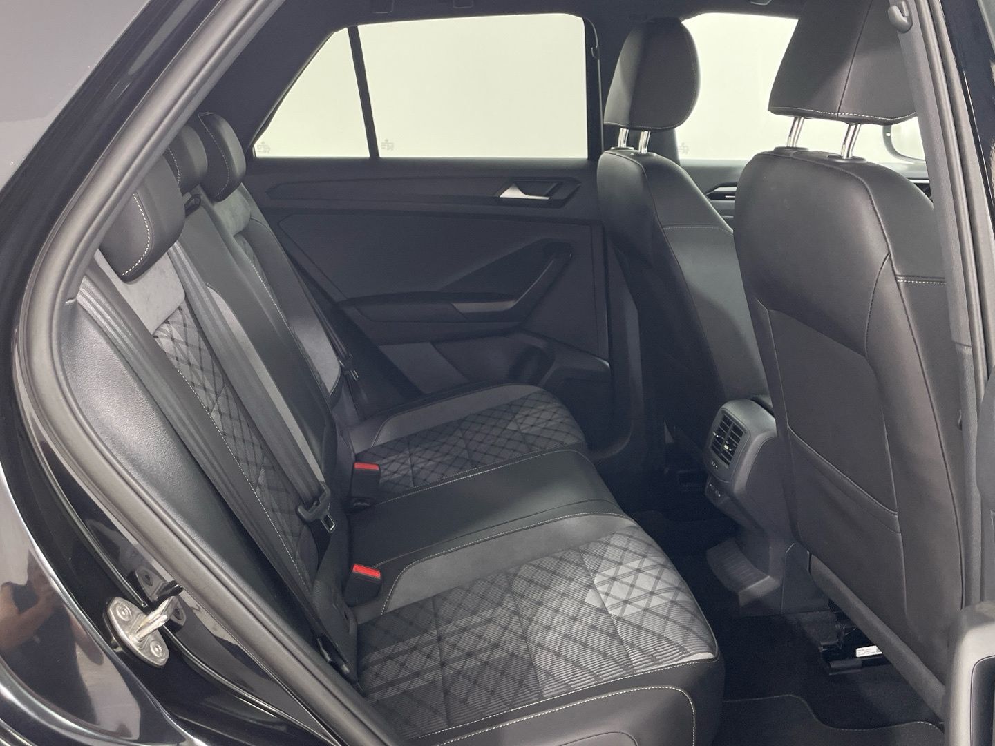 Volkswagen T-Roc R-Line 1.5 TSI 110 kW (150 CV) DSG
