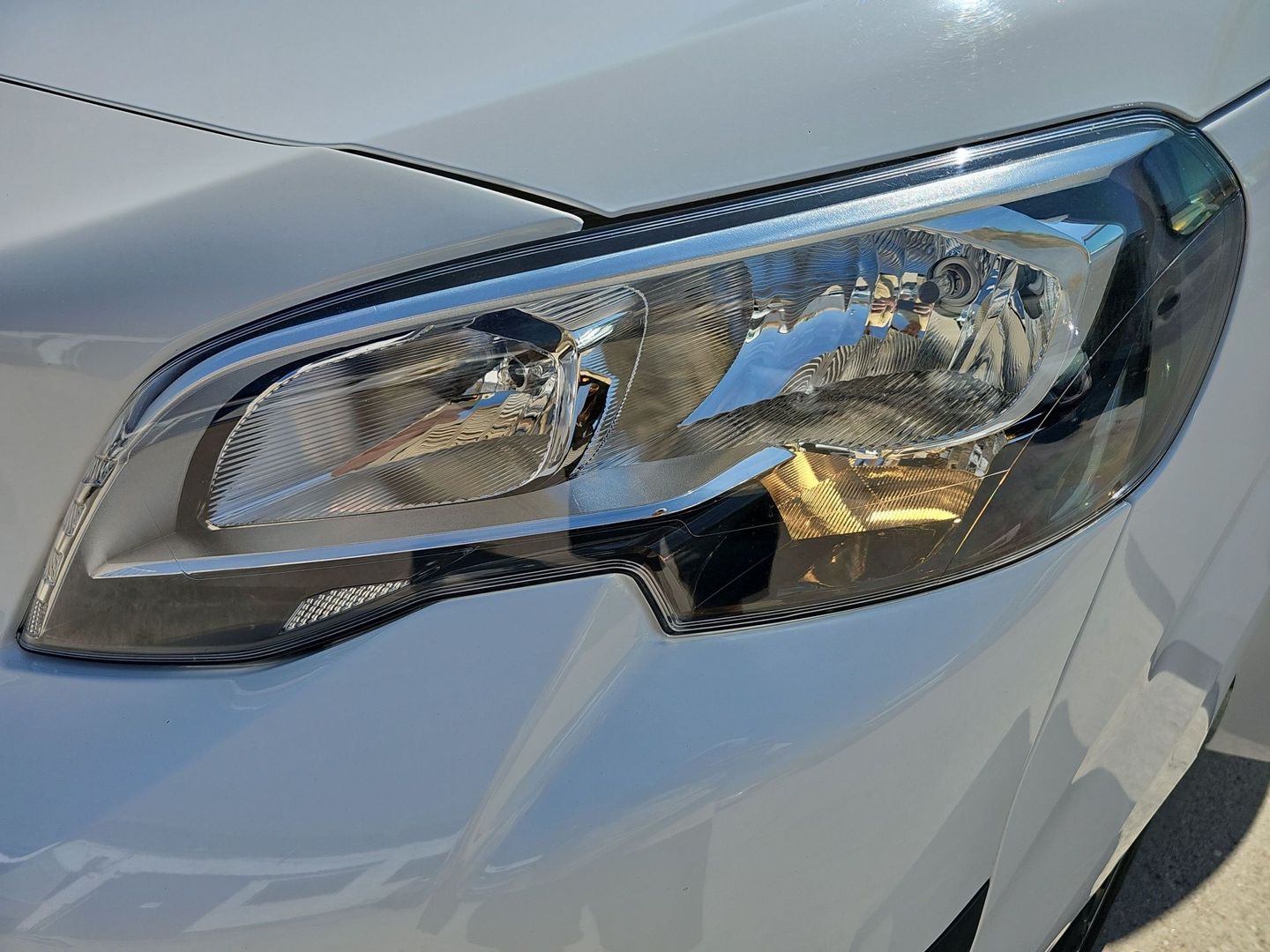 Peugeot Expert Furgon BlueHDi 120 S&S Pro Standard 88 kW (120 CV)