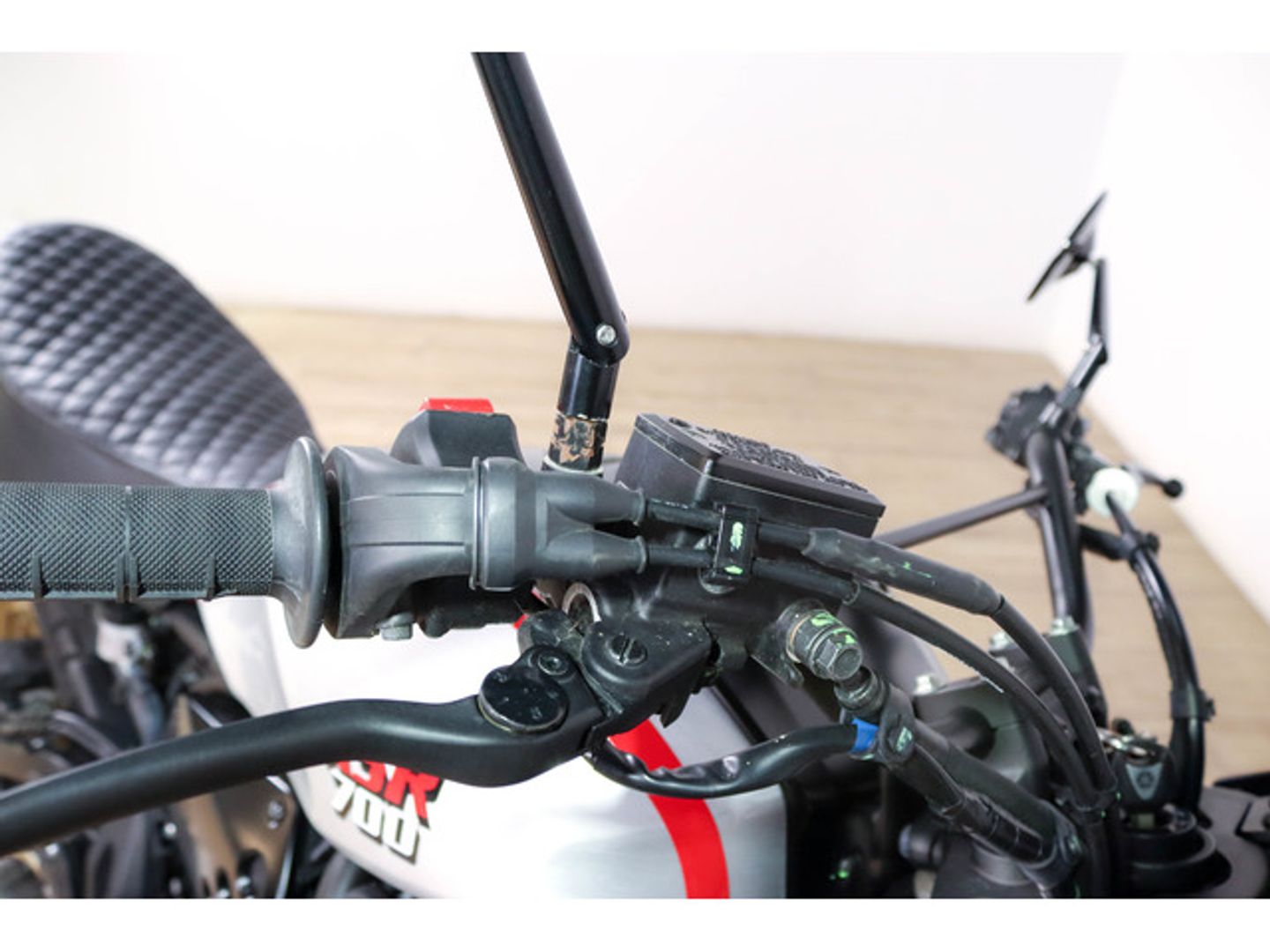 Yamaha XSR700 XTribute