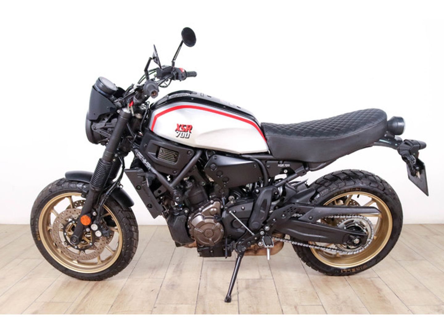 Yamaha XSR700 XTribute