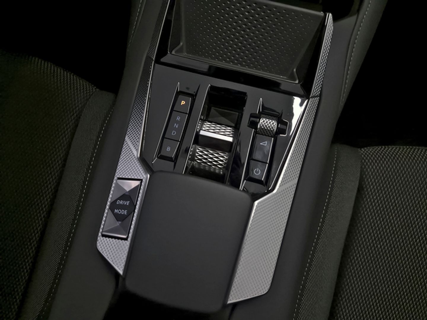 DS DS4 E-Tense 225 Bastille 165 kW (225 CV)