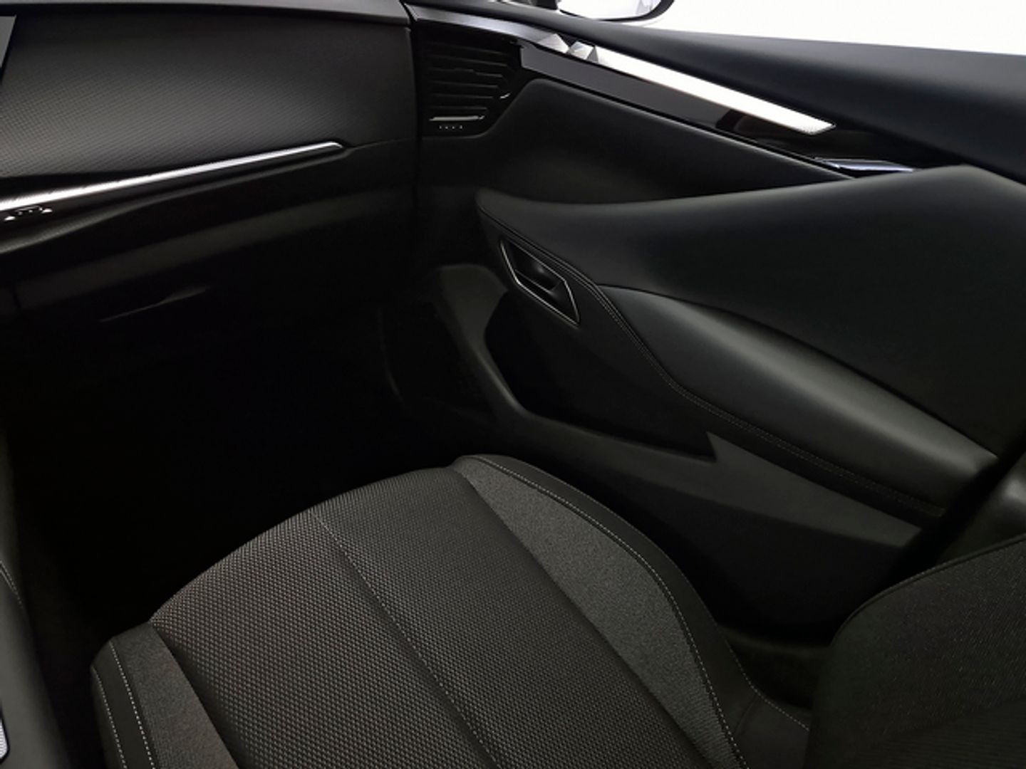 DS DS4 E-Tense 225 Bastille 165 kW (225 CV)