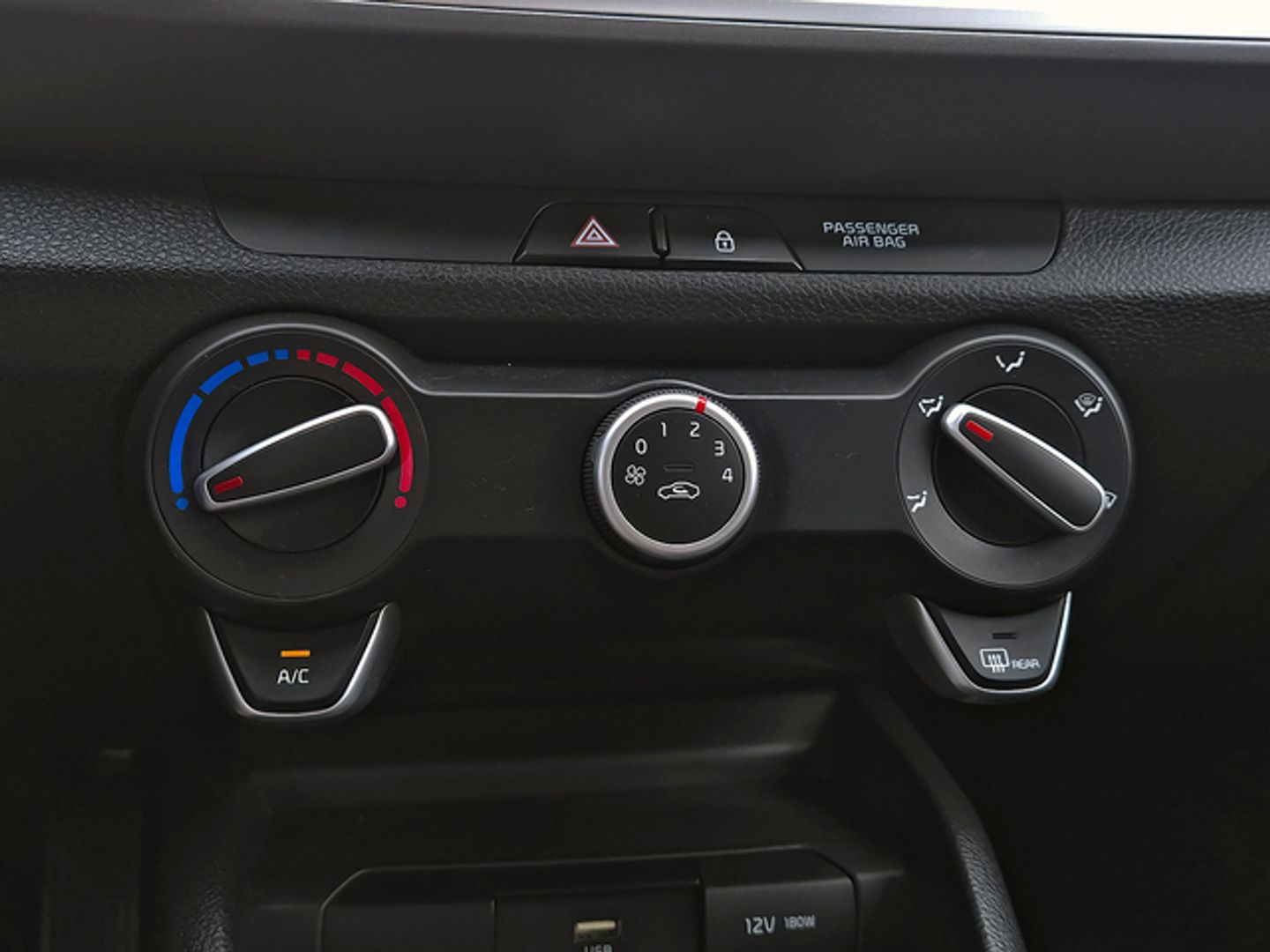 Kia Stonic 1.0 T-GDi MHEV iMT Concept 74 kW (100 CV)