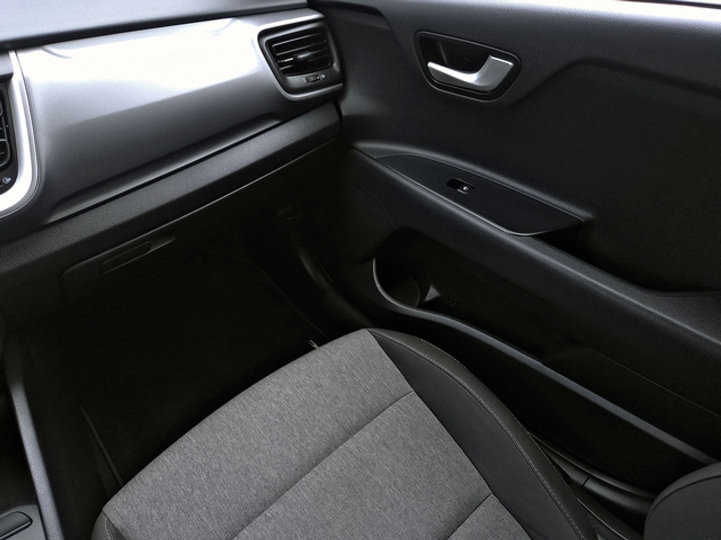 Kia Stonic 1.0 T-GDi MHEV iMT Concept 74 kW (100 CV)