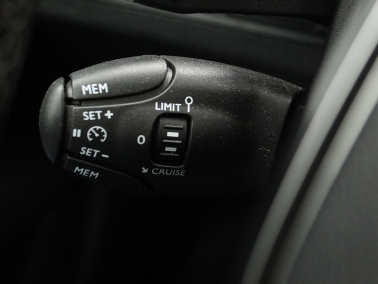 Peugeot 3008 1.5 BlueHDi S&S Allure EAT8 96 kW (130 CV)