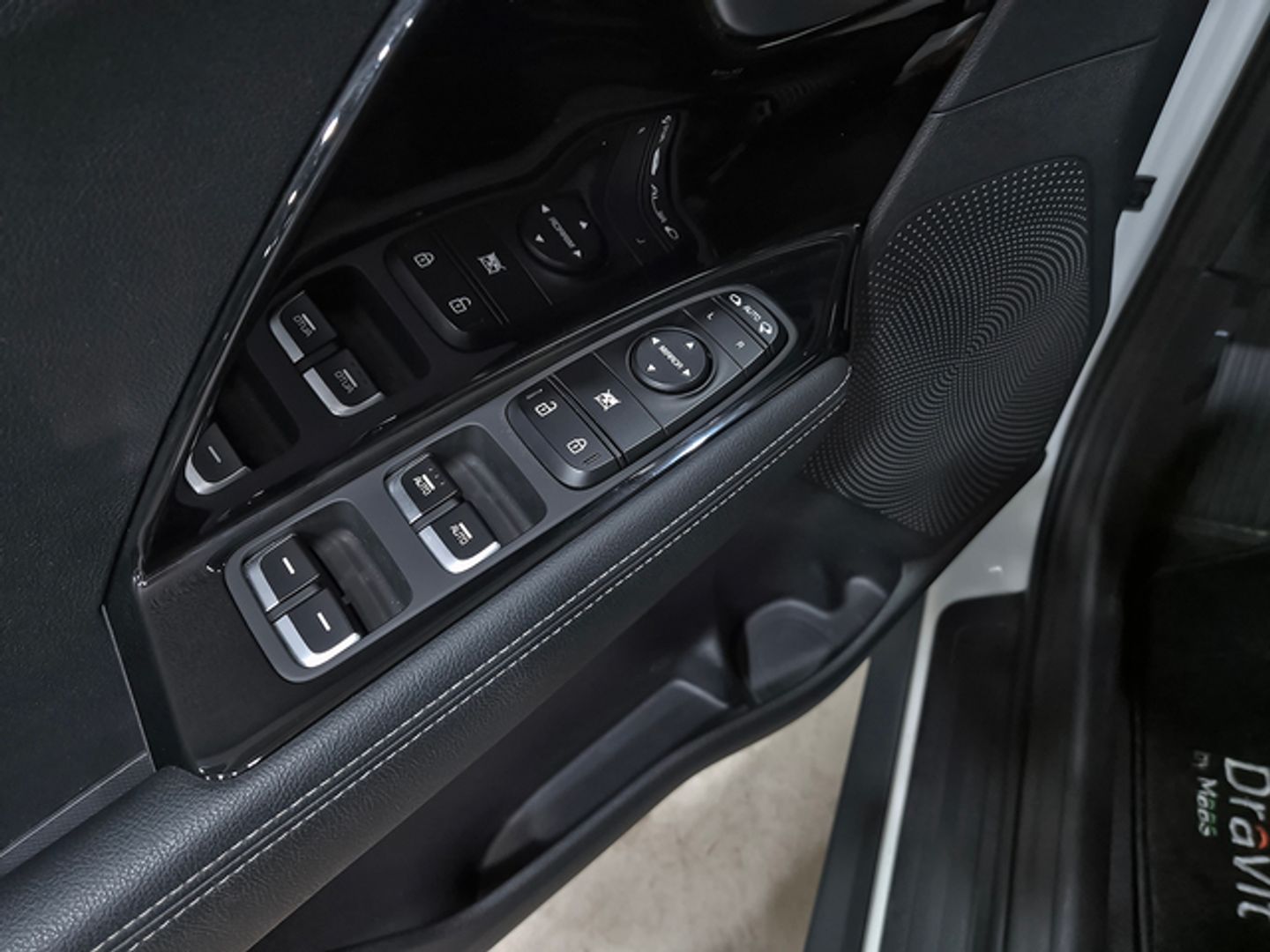 Kia Niro 1.6 GDi HEV Híbrido Drive 104 kW (141 CV)