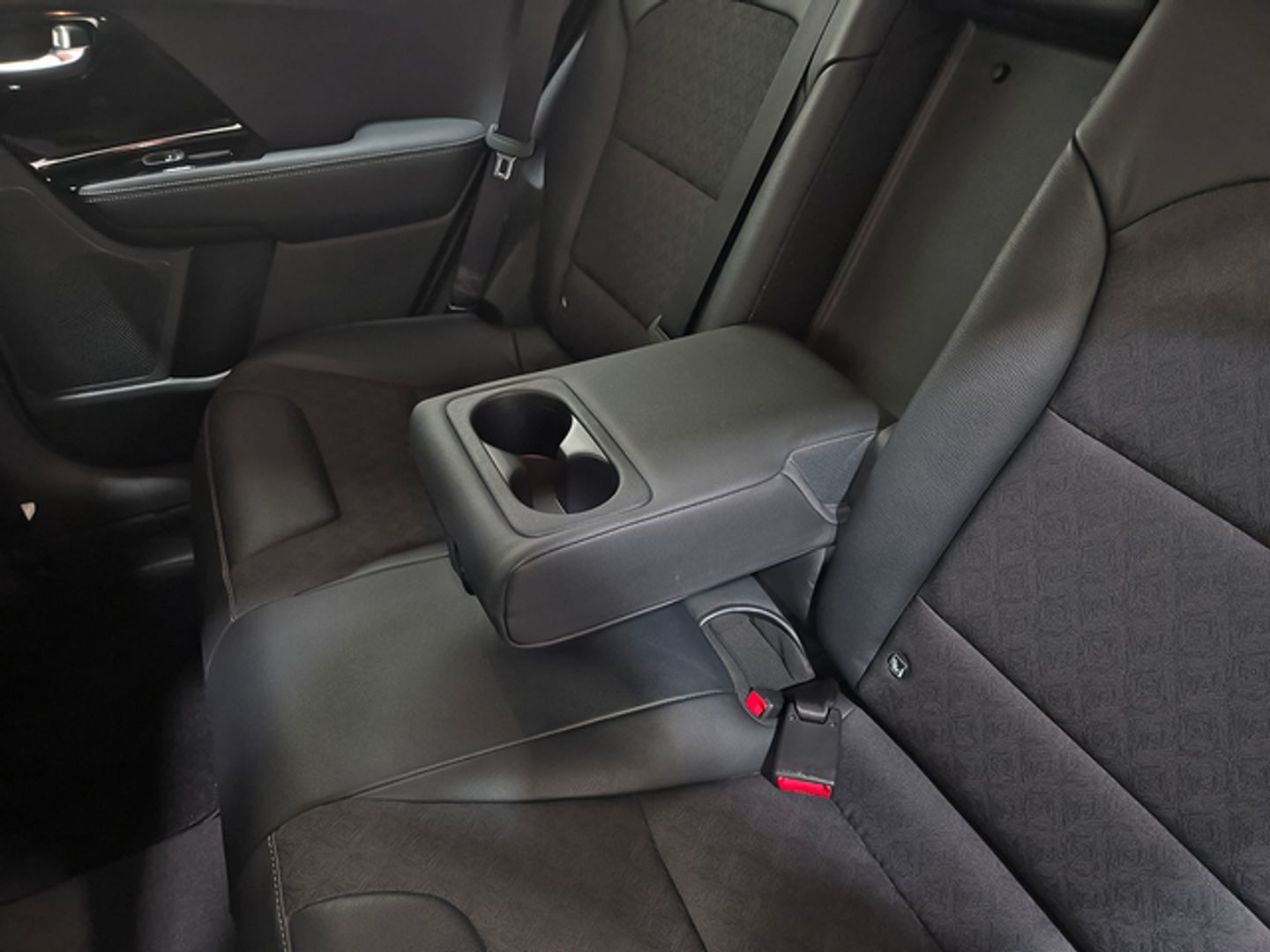 Kia Niro 1.6 GDi HEV Híbrido Drive 104 kW (141 CV)
