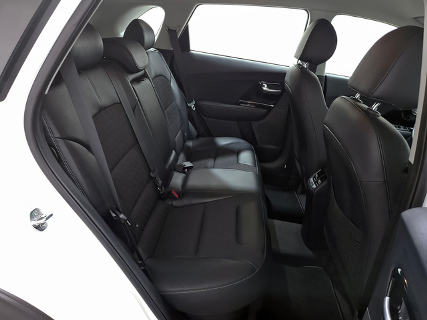 Kia Niro 1.6 GDi HEV Híbrido Drive 104 kW (141 CV)