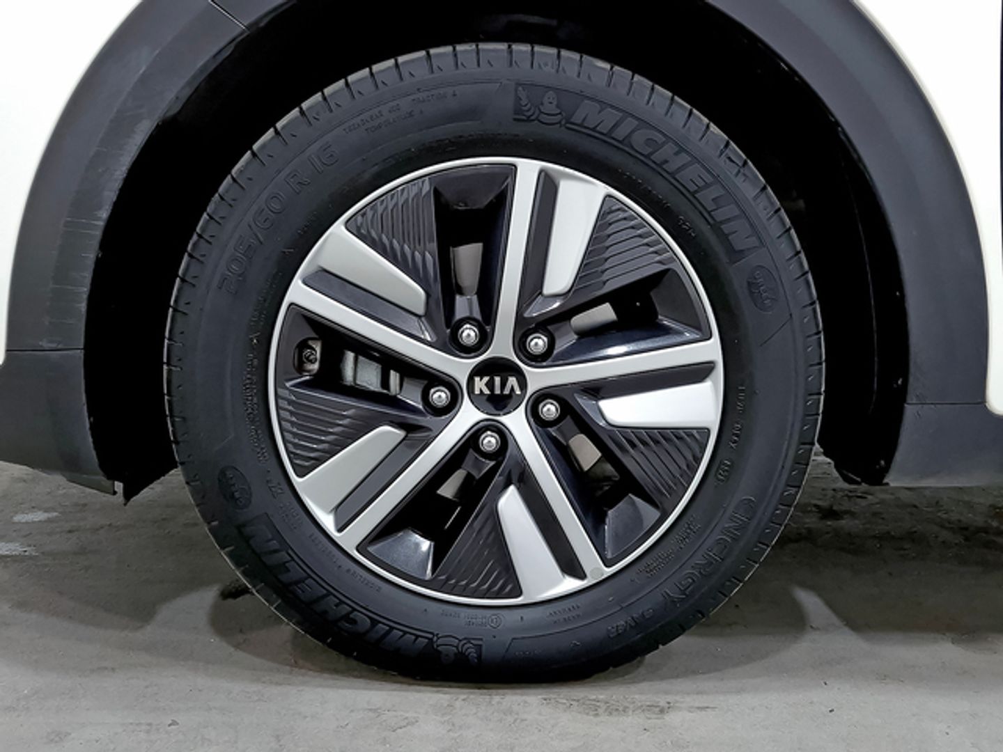 Kia Niro 1.6 GDi HEV Híbrido Drive 104 kW (141 CV)