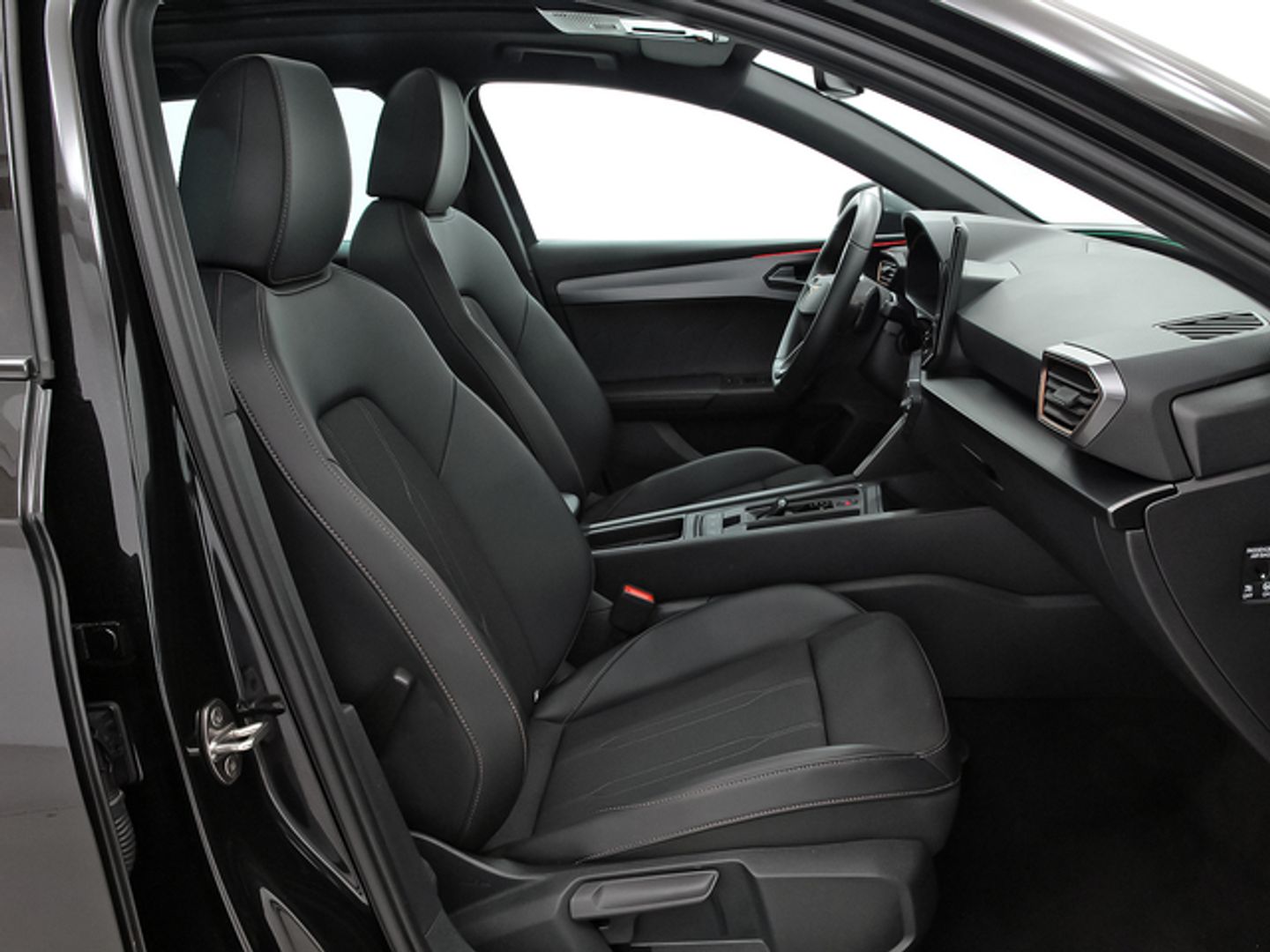 CUPRA Leon Sportstourer 1.5 eTSI DSG 110 kW (150 CV)