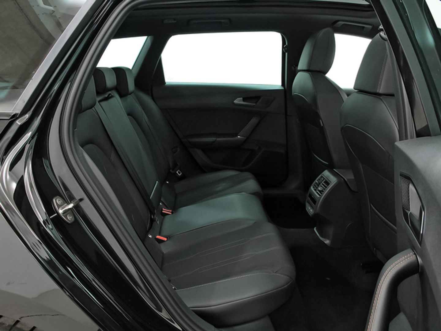 CUPRA Leon Sportstourer 1.5 eTSI DSG 110 kW (150 CV)