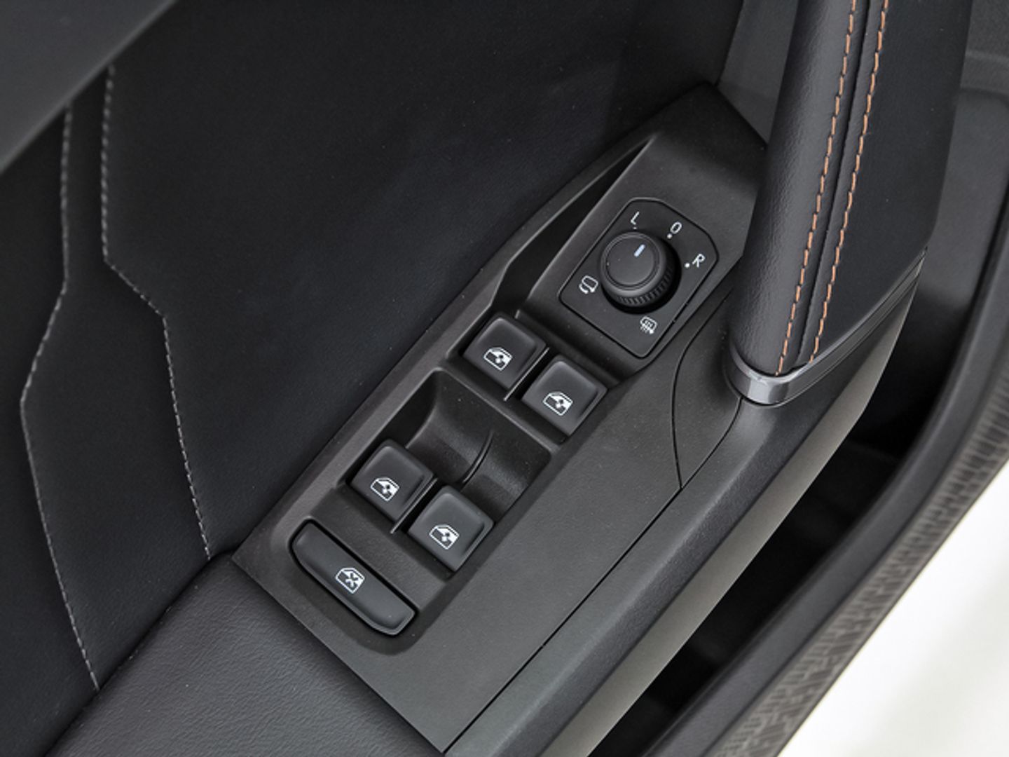 CUPRA Leon Sportstourer 1.5 eTSI DSG 110 kW (150 CV)