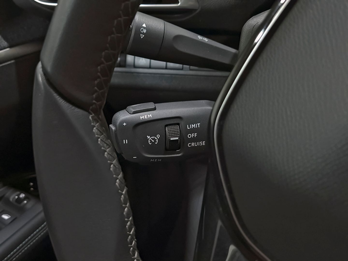 Peugeot 5008 PureTech 130 S&S Allure Pack 96 kW (130 CV)