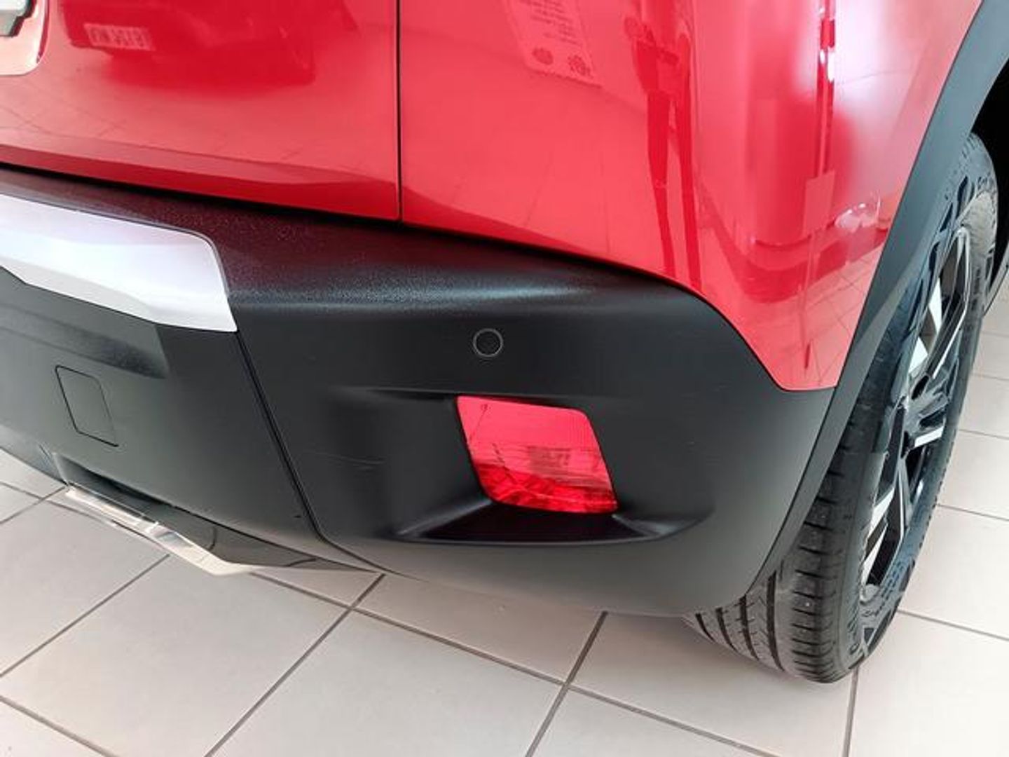 Peugeot 2008 PureTech 130 S&S Allure Pack EAT8 96 kW (130 CV)