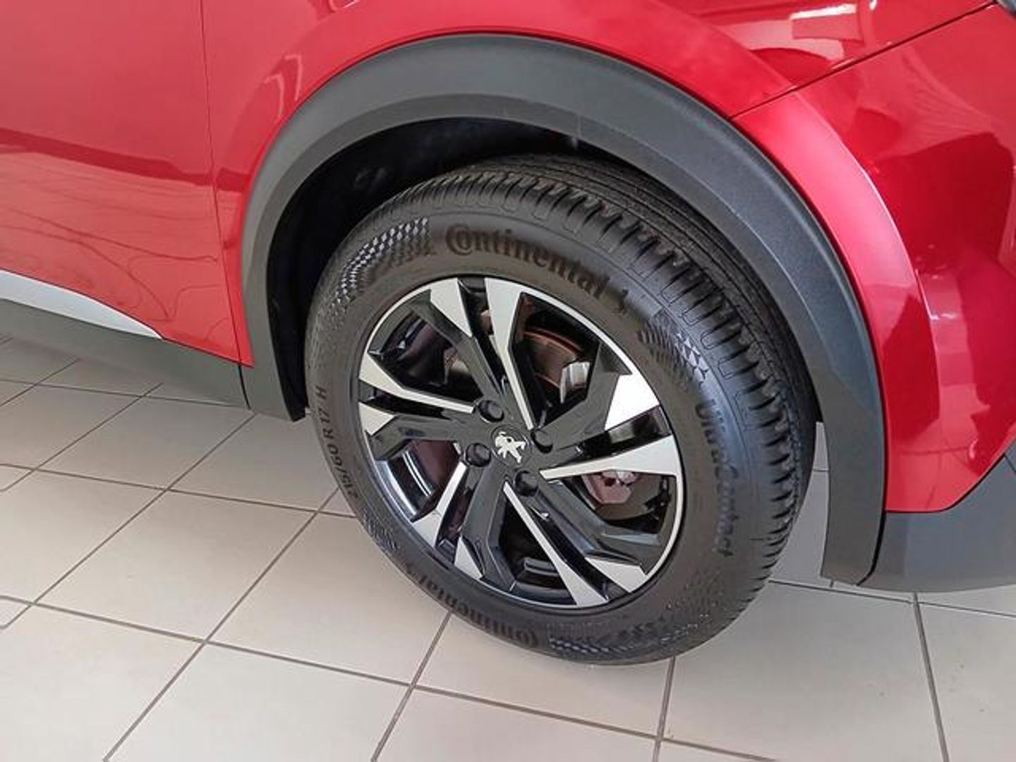 Peugeot 2008 PureTech 130 S&S Allure Pack EAT8 96 kW (130 CV)