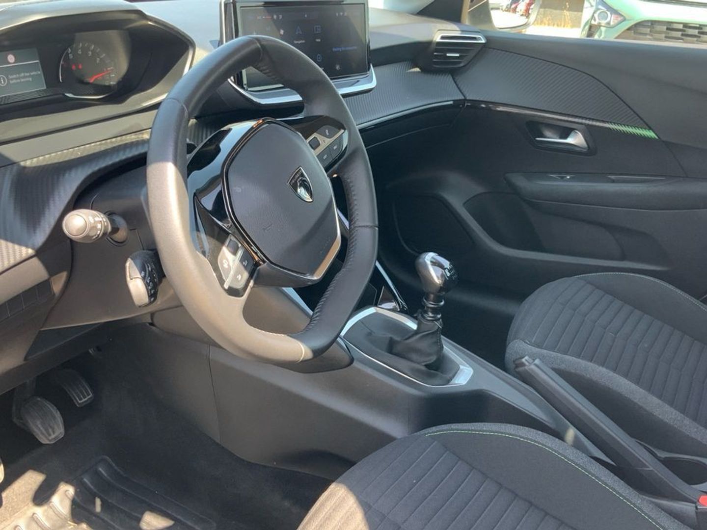 Peugeot 208 PureTech 100 Active 75 kW (100 CV)