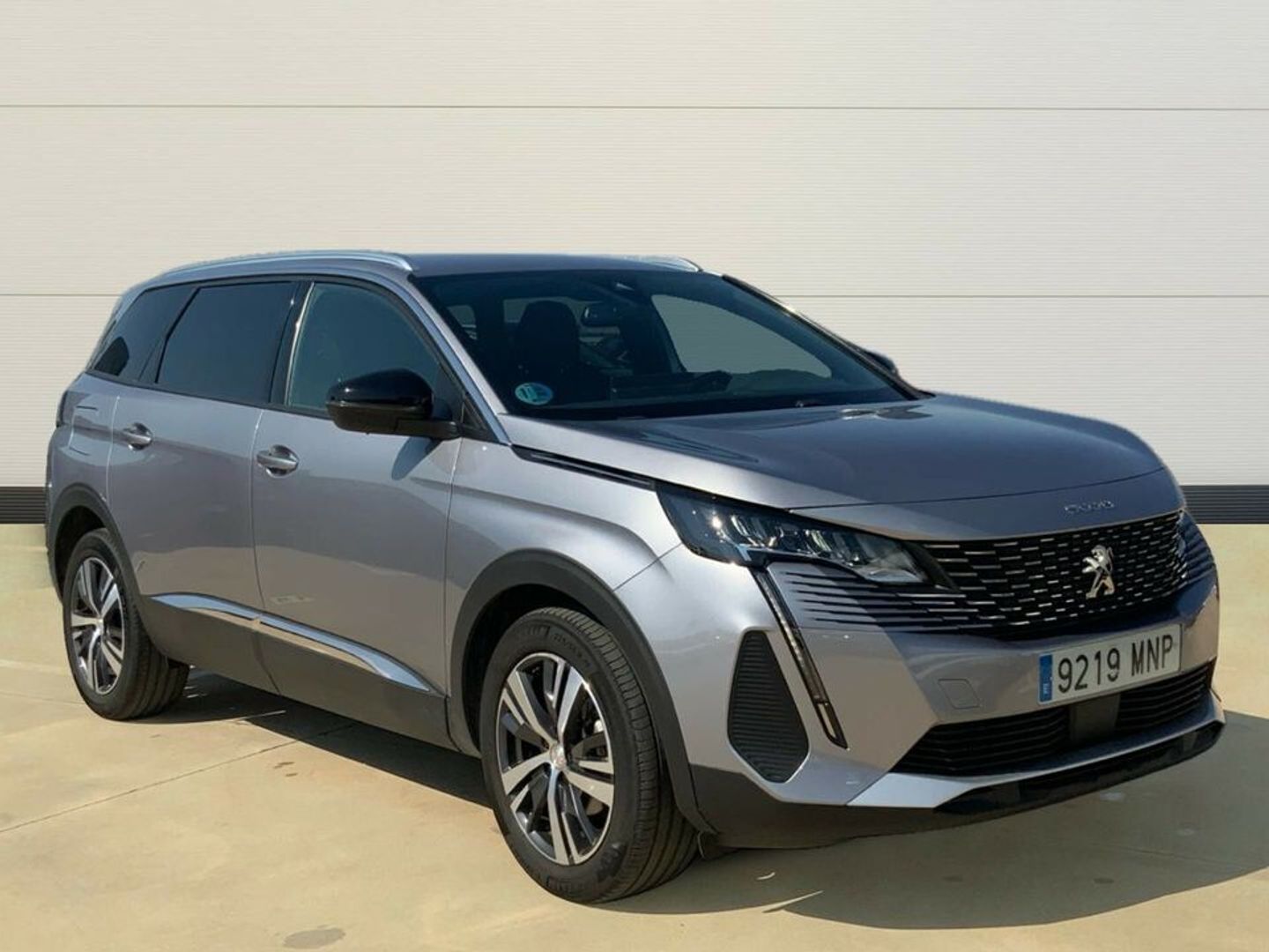 Peugeot 5008 Hybrid 1.2 Allure Pack eDCS6 100 kW (136 CV) Gris SUV
